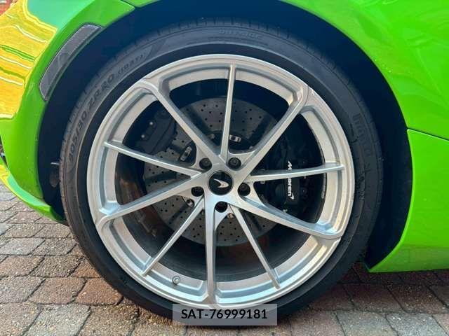 McLaren MCLAREN 2024-01 4371694-10