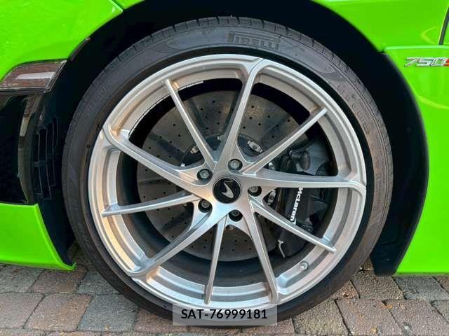 McLaren MCLAREN 2024-01 4371694-12