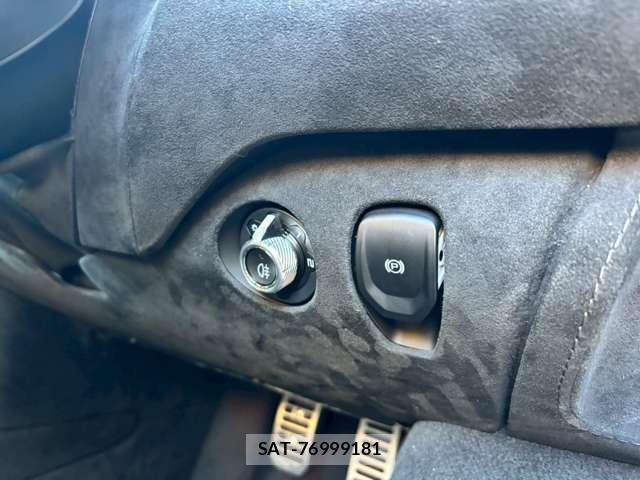 McLaren MCLAREN 2024-01 4371694-16