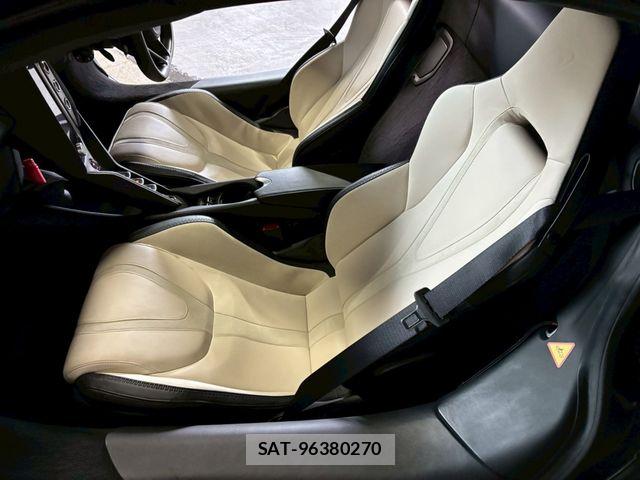 McLaren MCLAREN 2024-08 8100302-4
