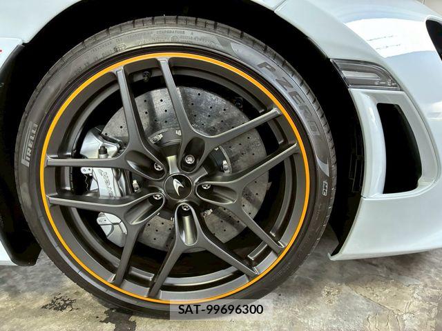 McLaren MCLAREN 2024-07 8245828-9