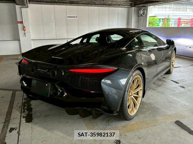 McLaren MCLAREN 2025-04 8245830-9
