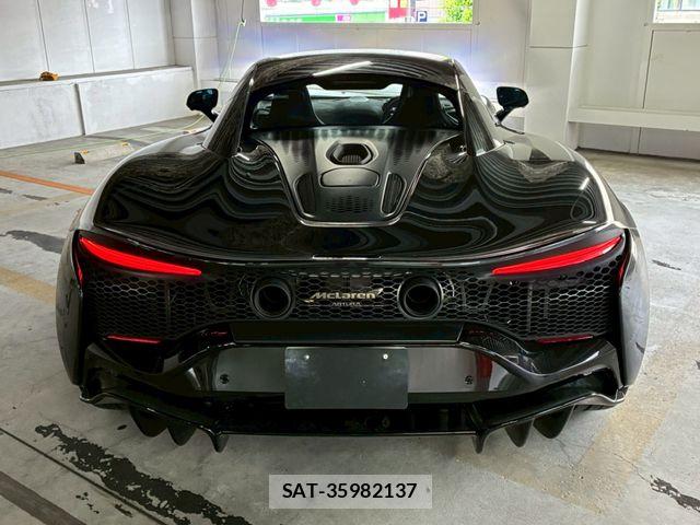 McLaren MCLAREN 2025-04 8245830-10