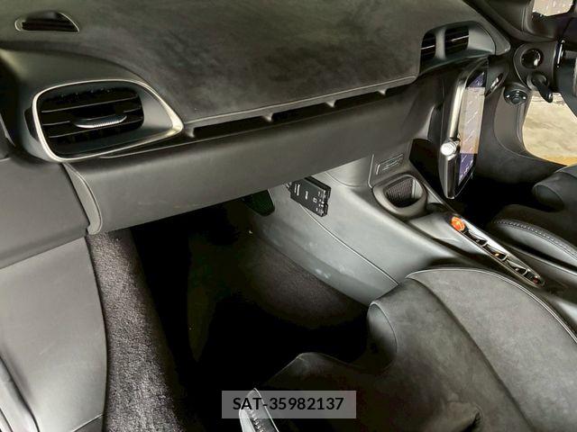 McLaren MCLAREN 2025-04 8245830-24