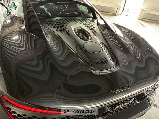 McLaren MCLAREN 2025-04 8245830-29