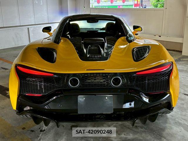 McLaren MCLAREN 2026-05 8245831-10