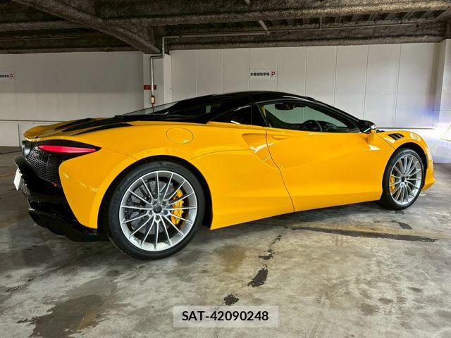 McLaren MCLAREN 2026-05 8245831-6
