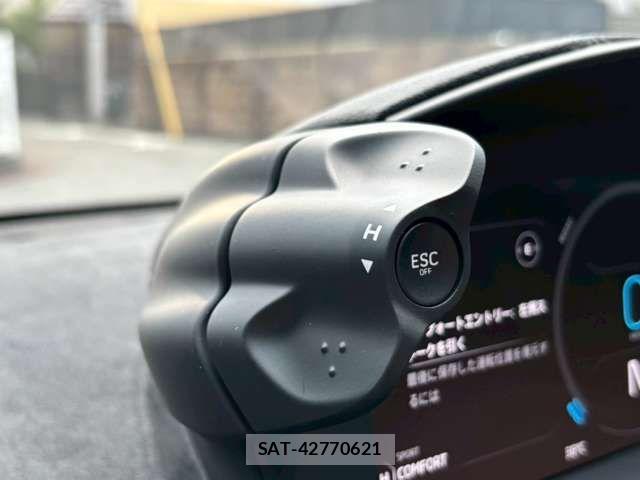 McLaren MCLAREN 2023-06 1296105-12