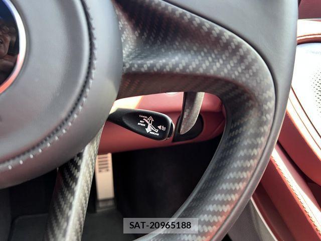 McLaren MCLAREN 2024-01 1168372-13