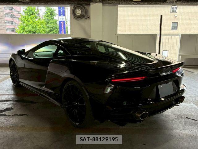 McLaren MCLAREN 2023-04 8131126-13