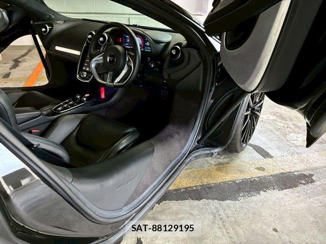 McLaren MCLAREN 2023-04 8131126-16