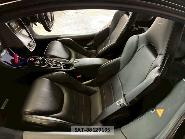 McLaren MCLAREN 2023-04 8131126-5