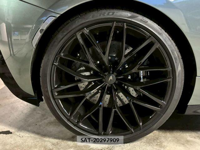 McLaren MCLAREN 2025-01 8208576-9