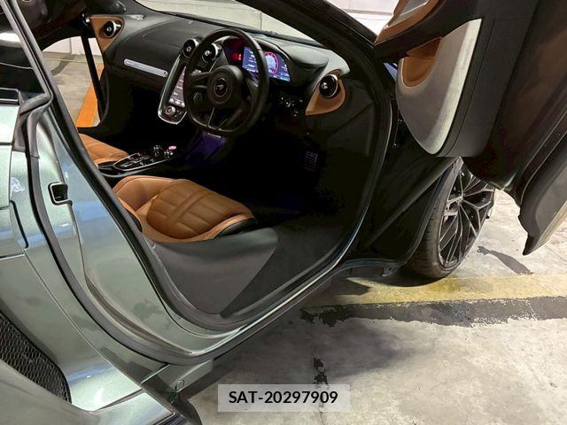 McLaren MCLAREN 2025-01 8208576-16