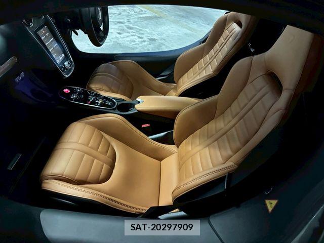 McLaren MCLAREN 2025-01 8208576-3