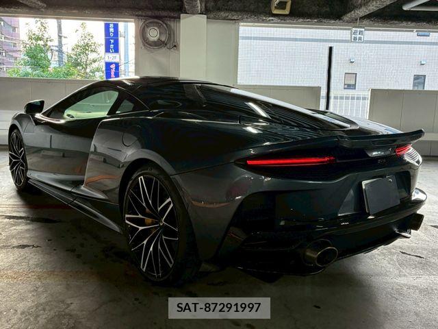 McLaren MCLAREN 2024-10 8245833-11
