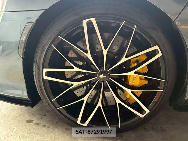 McLaren MCLAREN 2024-10 8245833-13
