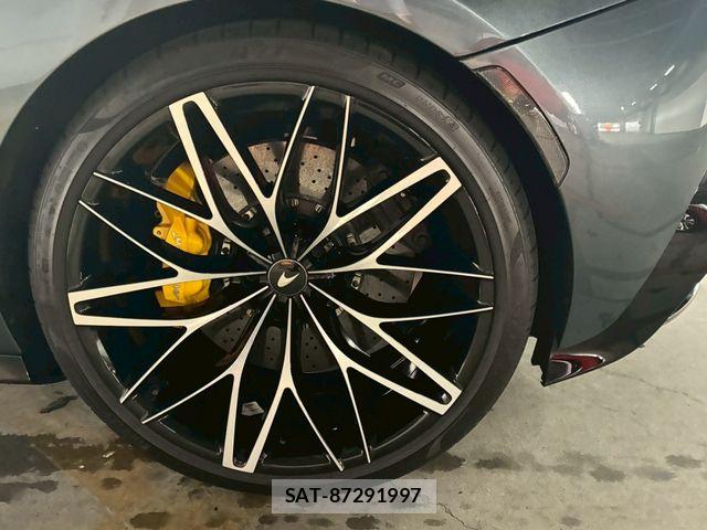 McLaren MCLAREN 2024-10 8245833-14