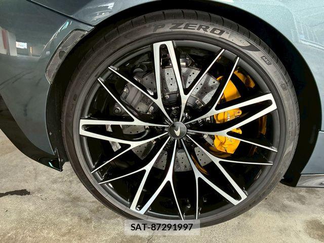 McLaren MCLAREN 2024-10 8245833-8