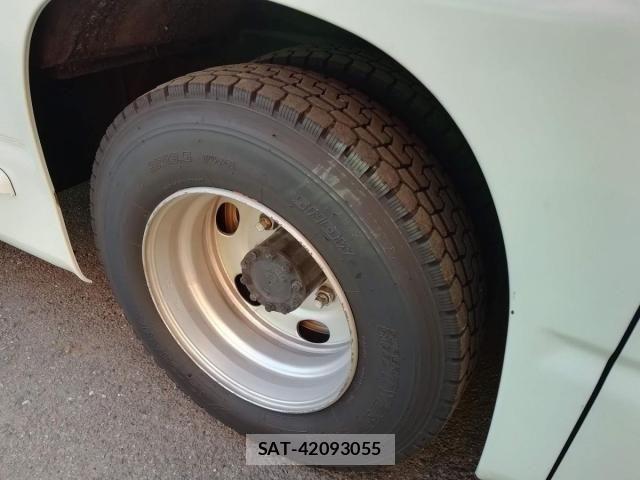 Hino MELPHA 2013-01 1346011-12