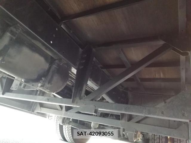 Hino MELPHA 2013-01 1346011-14
