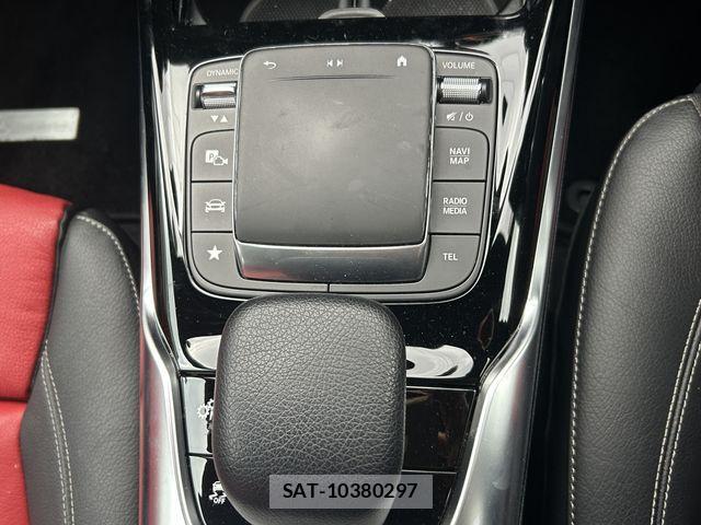 Mercedes Benz A-CLASS 2021-01 1826476-18