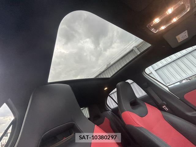 Mercedes Benz A-CLASS 2021-01 1826476-21