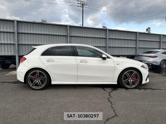 Mercedes Benz A-CLASS 2021-01 1826476-3