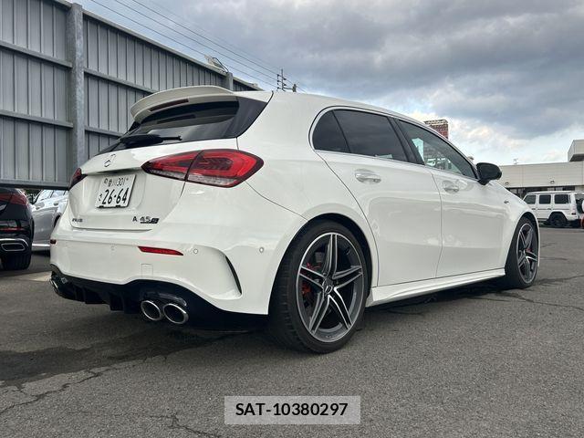 Mercedes Benz A-CLASS 2021-01 1826476-4