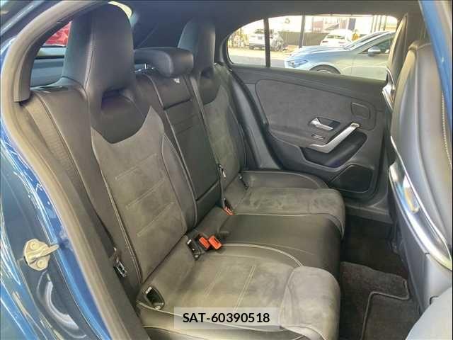 Mercedes Benz A-CLASS 2020-11 4421990-5
