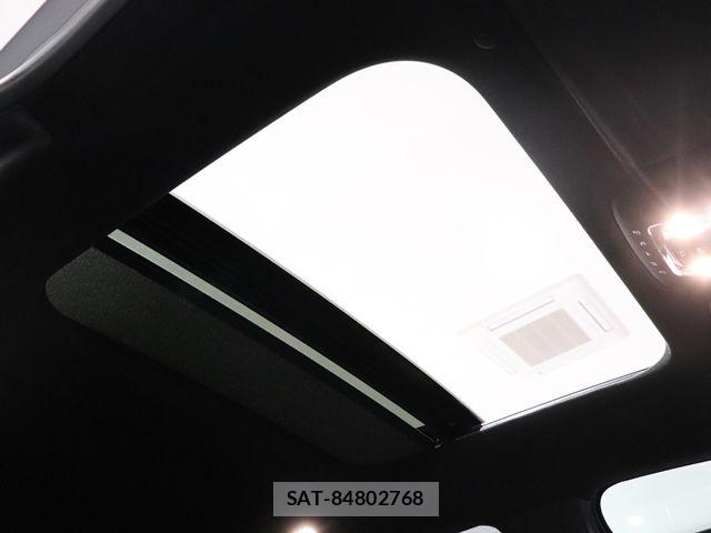 Mercedes Benz A-CLASS 2025-11 6012465-6