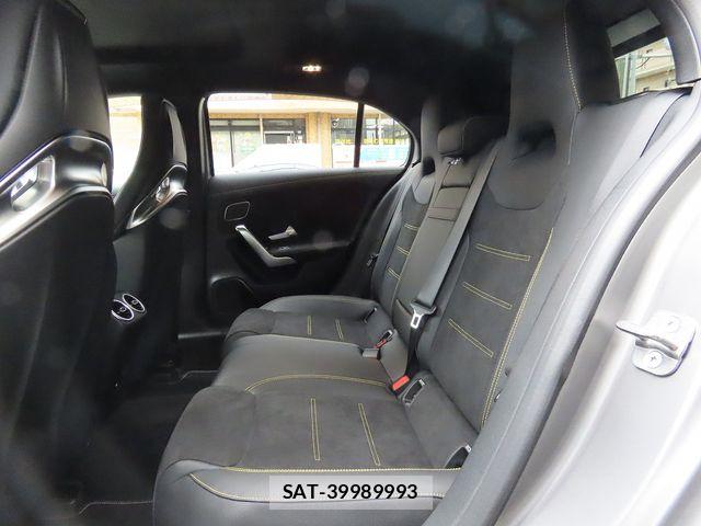 Mercedes Benz A-CLASS 2025-01 6245503-24