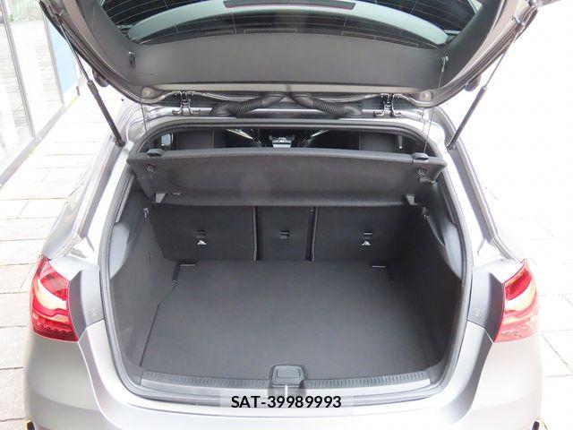Mercedes Benz A-CLASS 2025-01 6245503-25