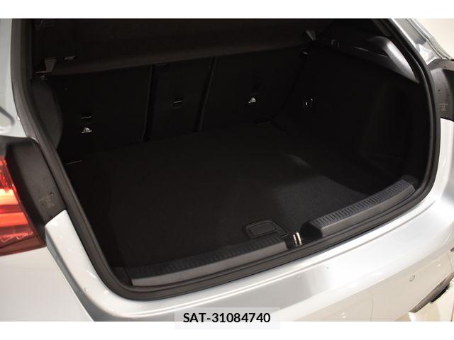 Mercedes Benz A-CLASS 2024-08 6613065-17