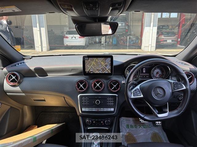 Mercedes Benz A-CLASS 2017-04 6672413-14