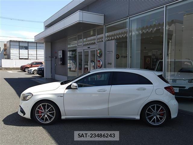 Mercedes Benz A-CLASS 2017-04 6672413-3