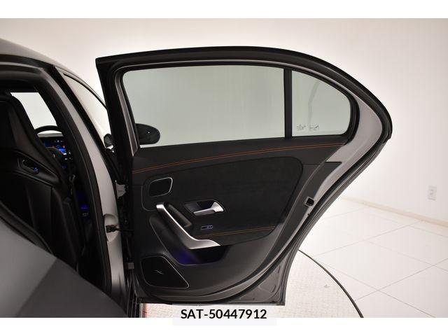 Mercedes Benz A-CLASS 2023-11 6716600-12