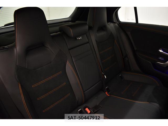 Mercedes Benz A-CLASS 2023-11 6716600-14