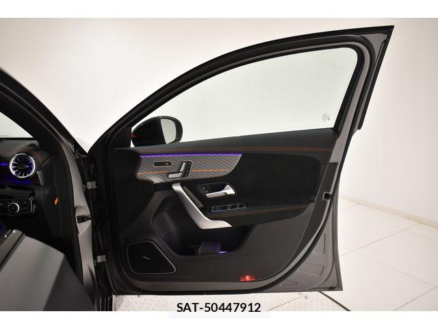 Mercedes Benz A-CLASS 2023-11 6716600-5