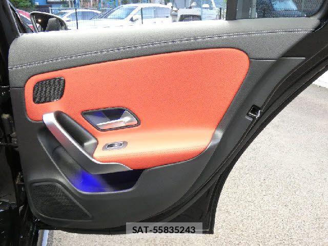 Mercedes Benz A-CLASS 2021-05 7221436-22
