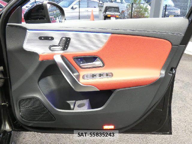 Mercedes Benz A-CLASS 2021-05 7221436-23