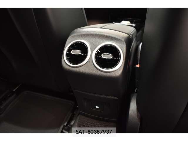 Mercedes Benz A-CLASS 2025-10 7221435-18