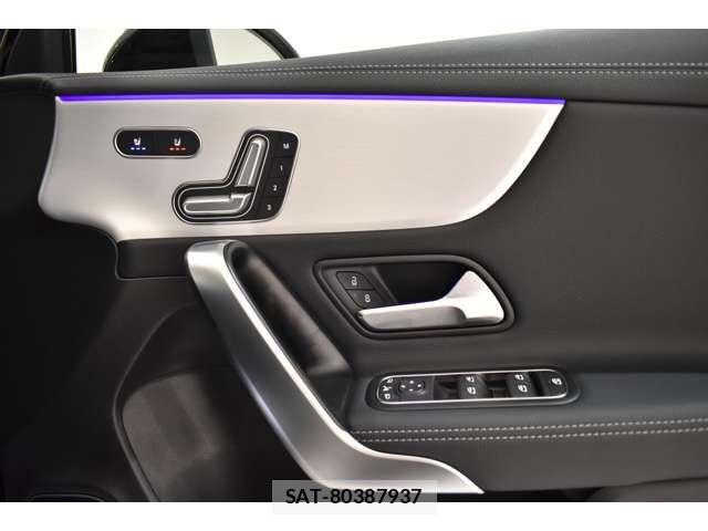Mercedes Benz A-CLASS 2025-10 7221435-6