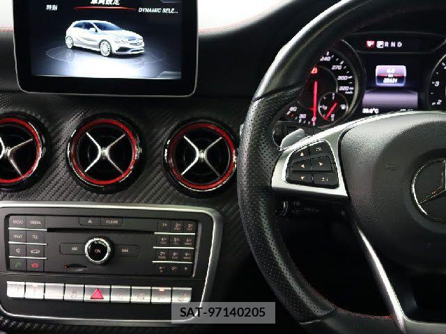 Mercedes Benz A-CLASS 2017-01 7221433-24