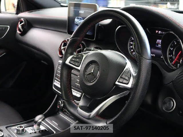 Mercedes Benz A-CLASS 2017-01 7221433-26