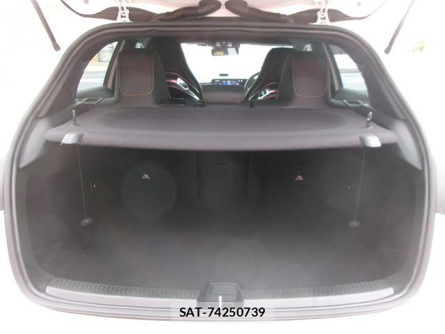 Mercedes Benz A-CLASS 2024-12 7358653-8