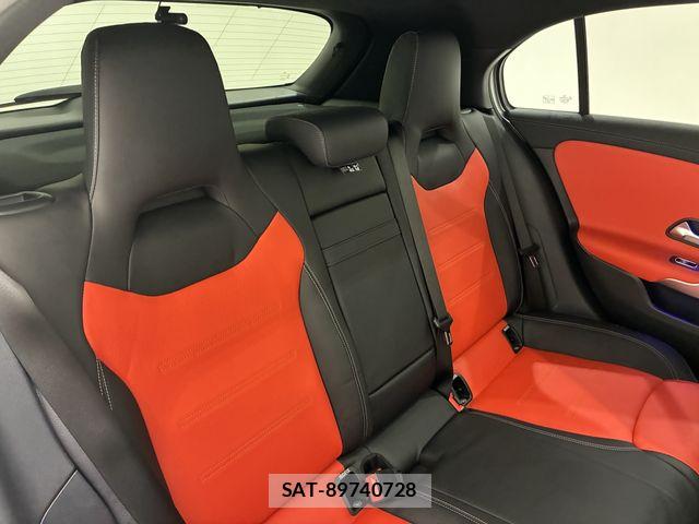 Mercedes Benz A-CLASS 2024-11 7617899-13