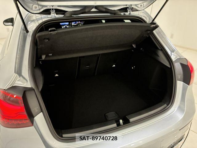Mercedes Benz A-CLASS 2024-11 7617899-17