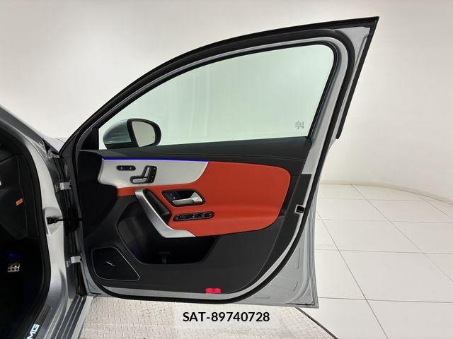 Mercedes Benz A-CLASS 2024-11 7617899-4