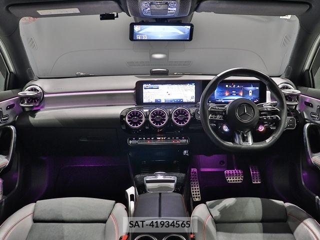 Mercedes Benz A-CLASS 2024-08 7979860-1